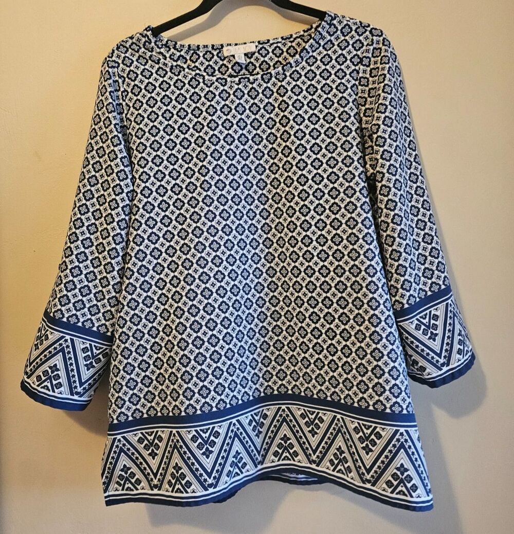 LILA ROSE~Lrg Paisley boho shirt with roll up sleeves, travel friendly, flowing